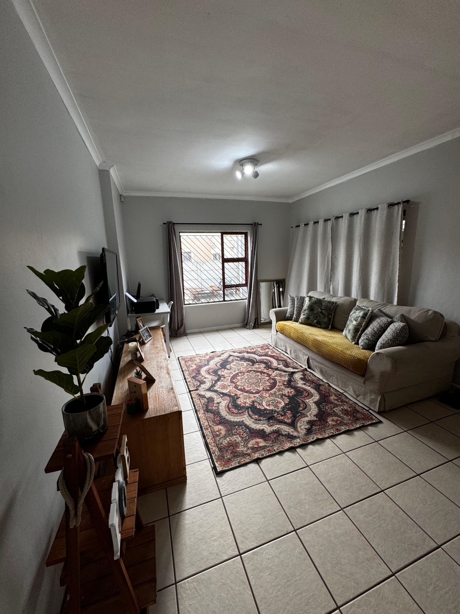 2 Bedroom Property for Sale in Jagtershof Western Cape